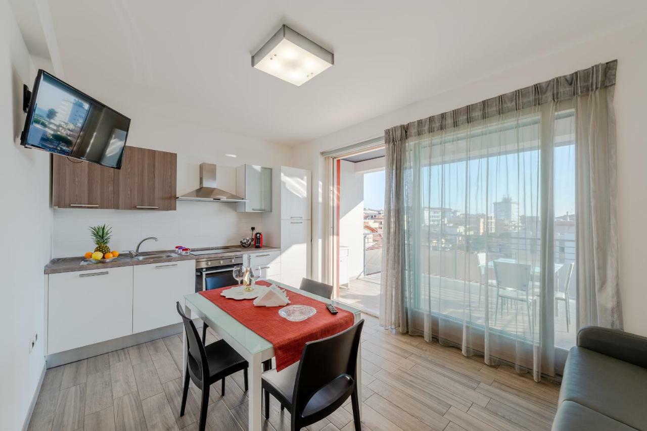 Boca Marina Aparthotel Alba Adriatica Bagian luar foto