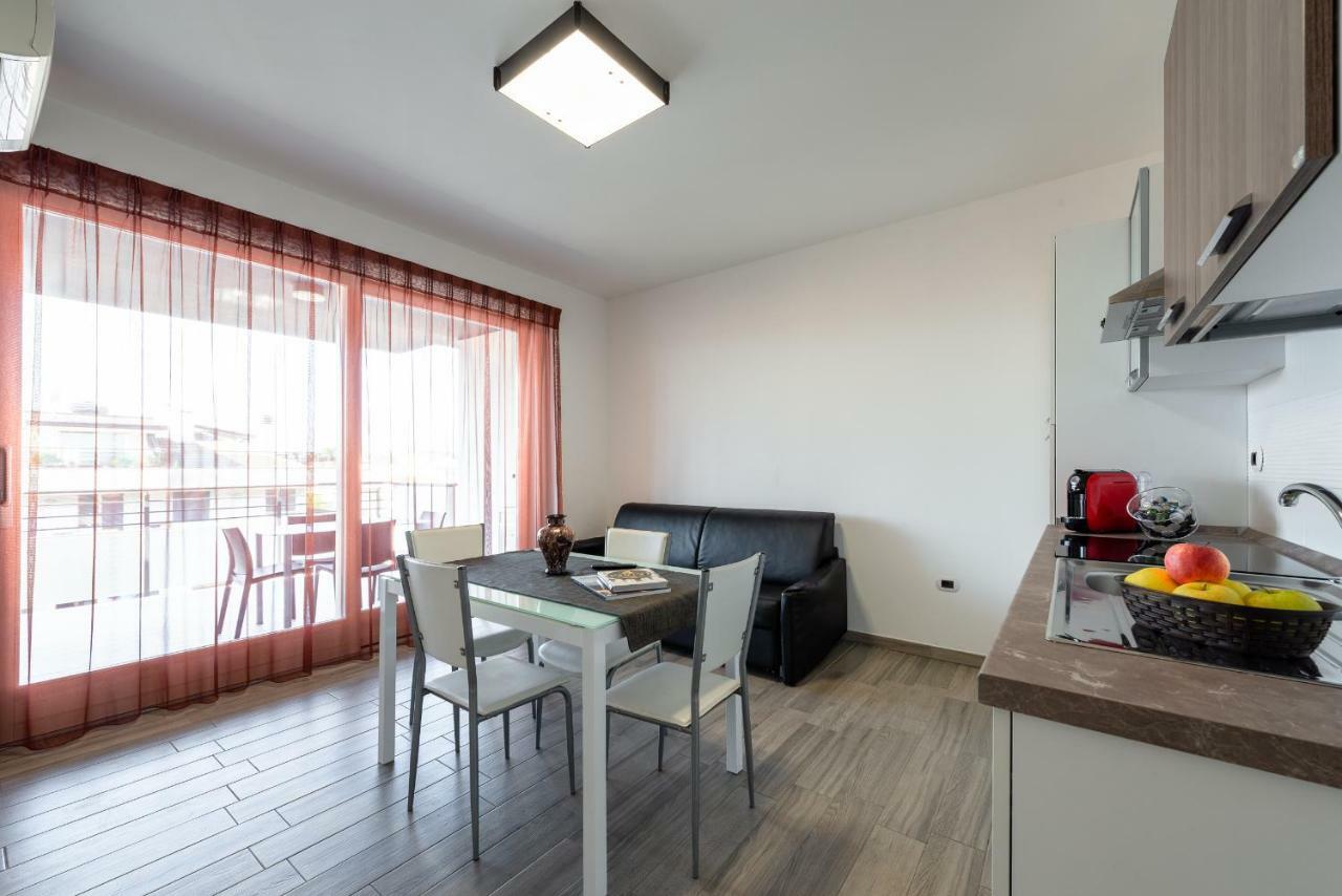 Boca Marina Aparthotel Alba Adriatica Bagian luar foto