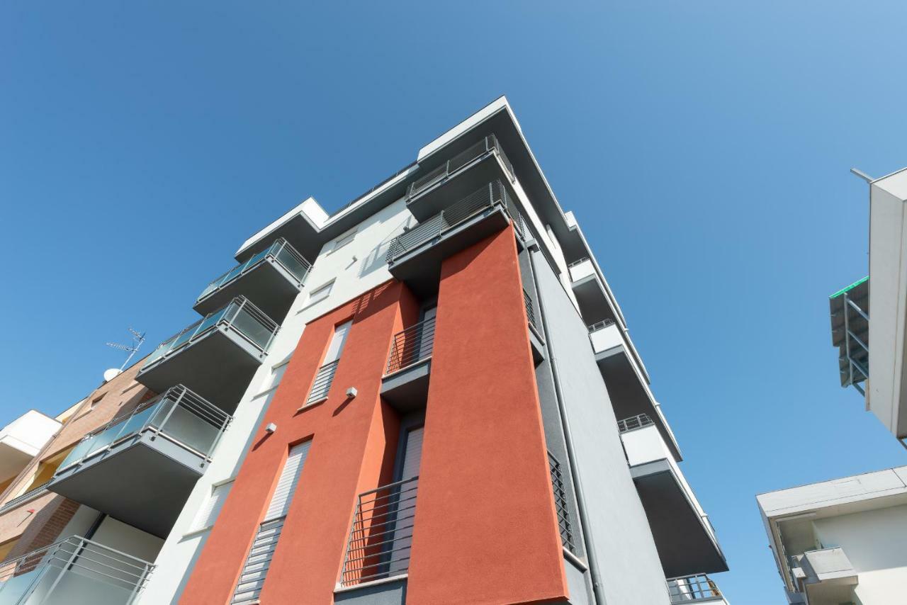 Boca Marina Aparthotel Alba Adriatica Bagian luar foto